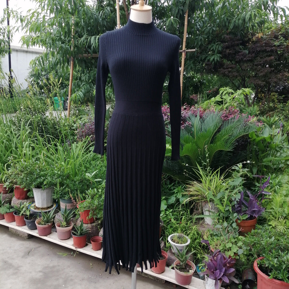 Women's Elegant Solid Color Pleated Mid-length Knitted Dresses