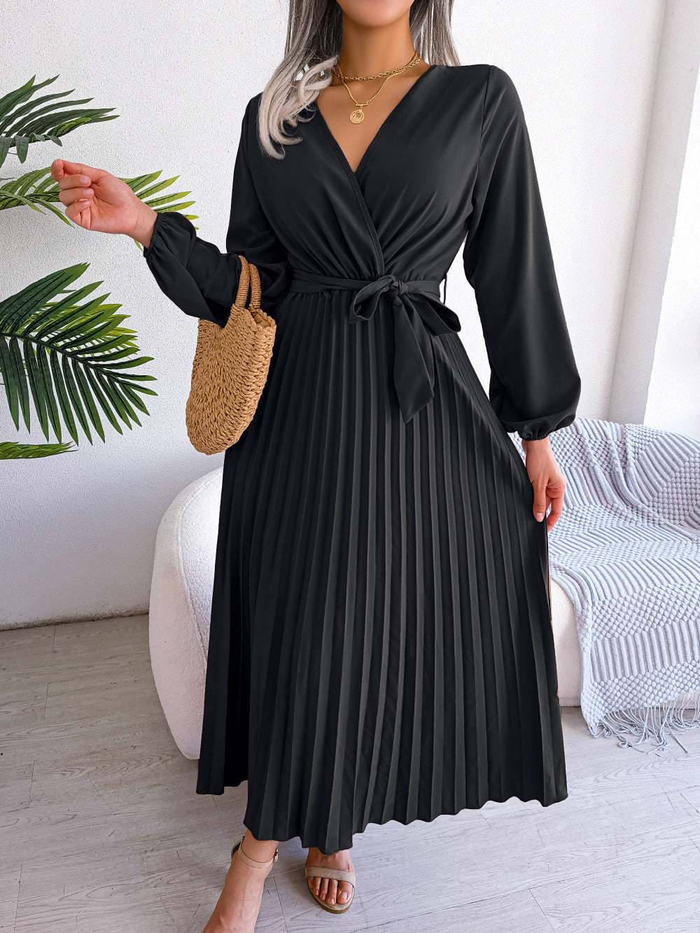 Women's Elegant Cross Swing Pleated Maxi Dress Dresses
