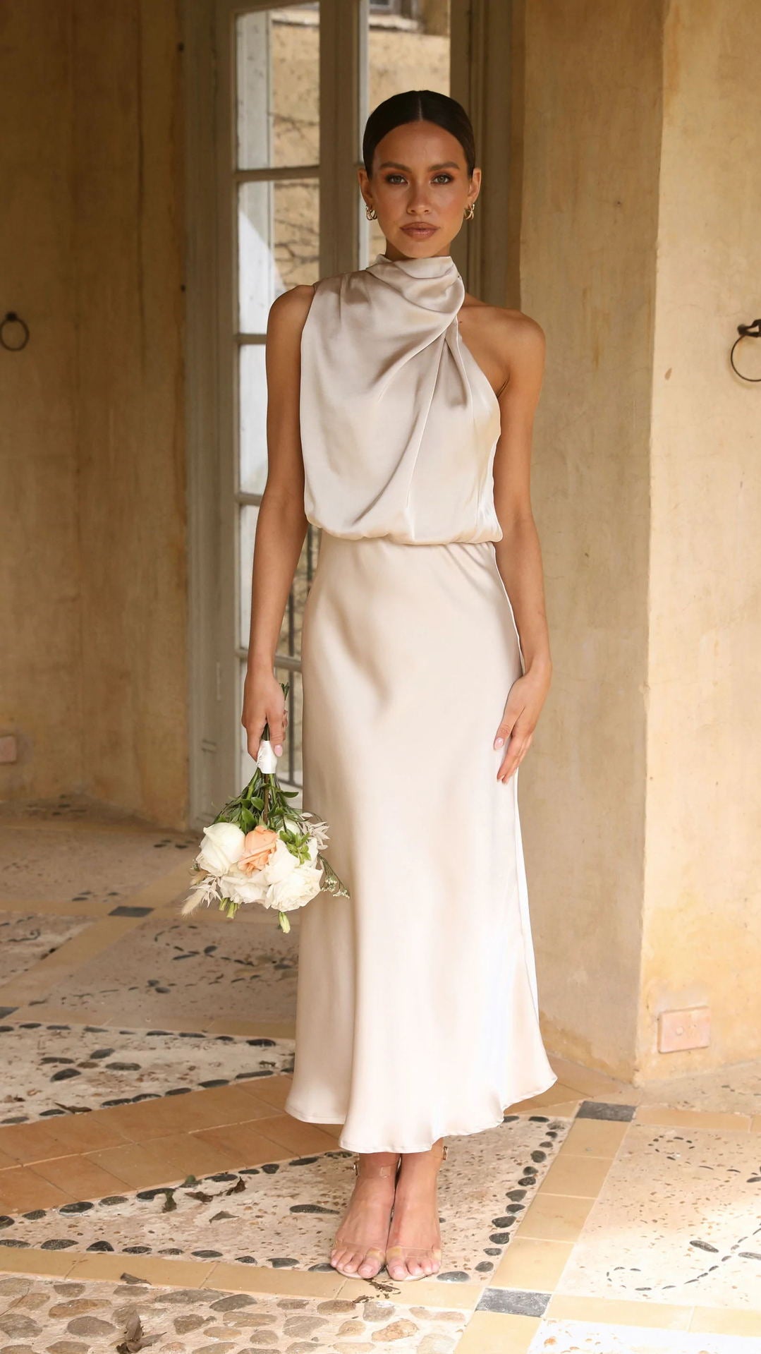 Women's Mature Elegant Sleeveless Halter Solid Color Dresses