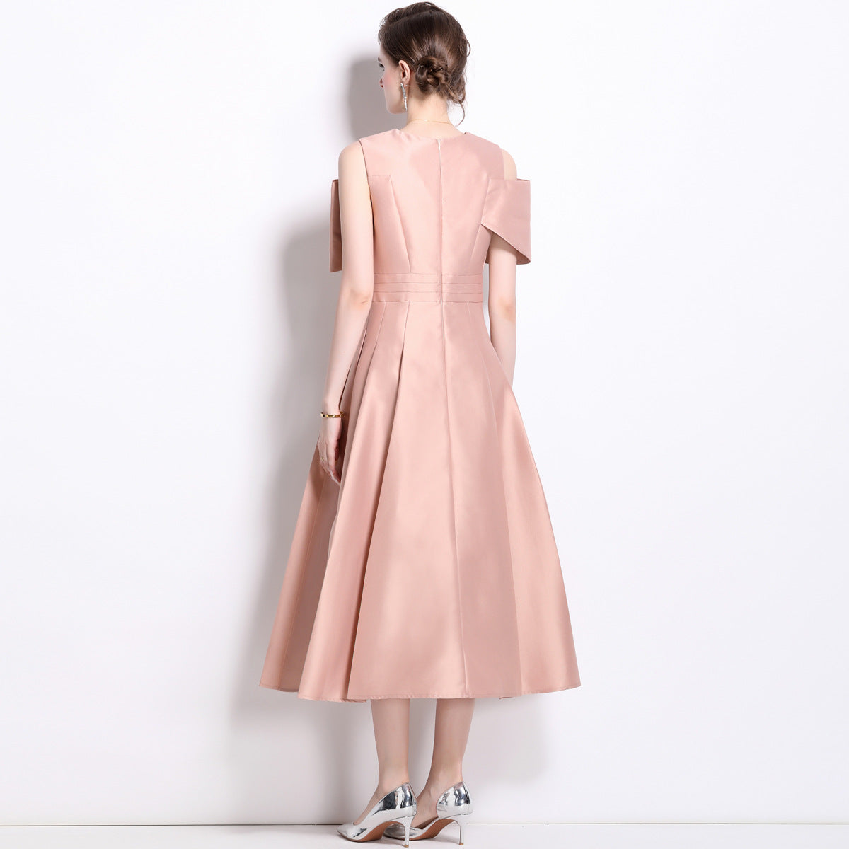 Pure Color Slimming Satin Mid-length Slim Dresses