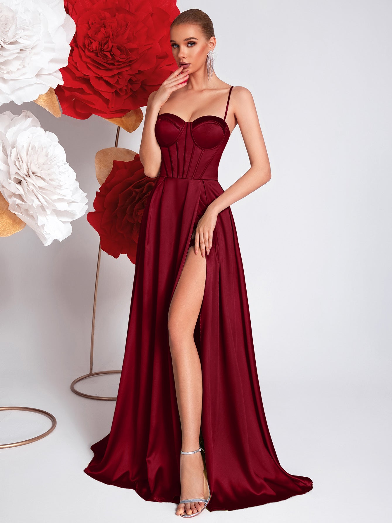 Women's Satin Fabric High-grade Fashionable Light Luxury Dress