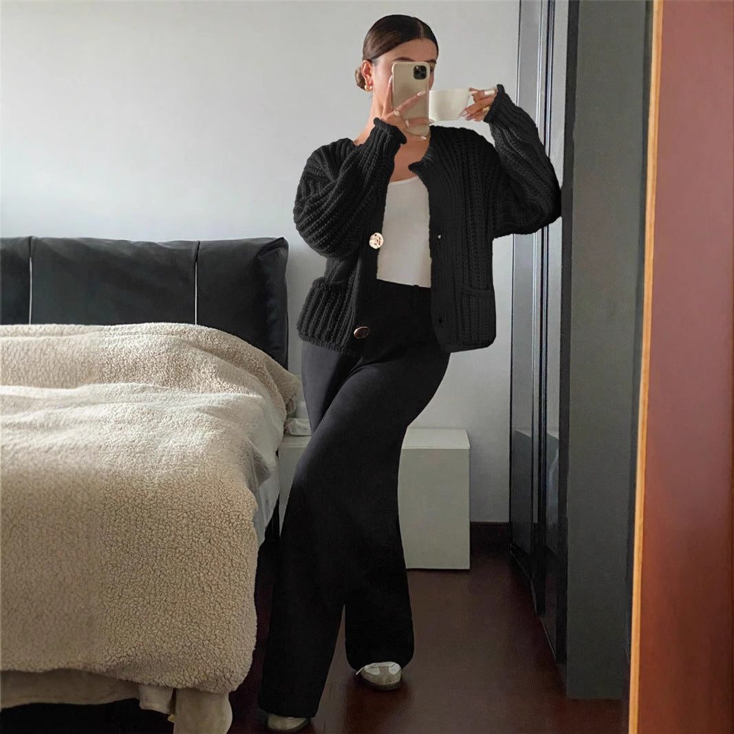 Women's Round Neck Design Pocket Long Sleeve Sweaters