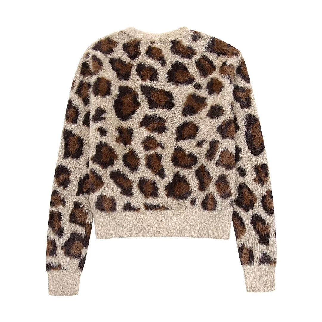 Women's Winter Round Neck Animal Pattern Jacquard Knitwear
