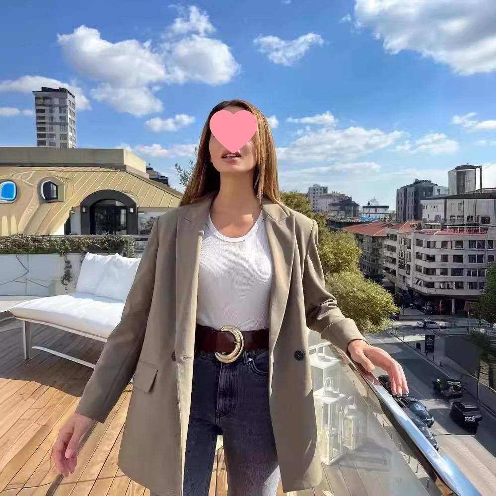 Women's Spring Graceful Buckle Street Fashion Two Blazers