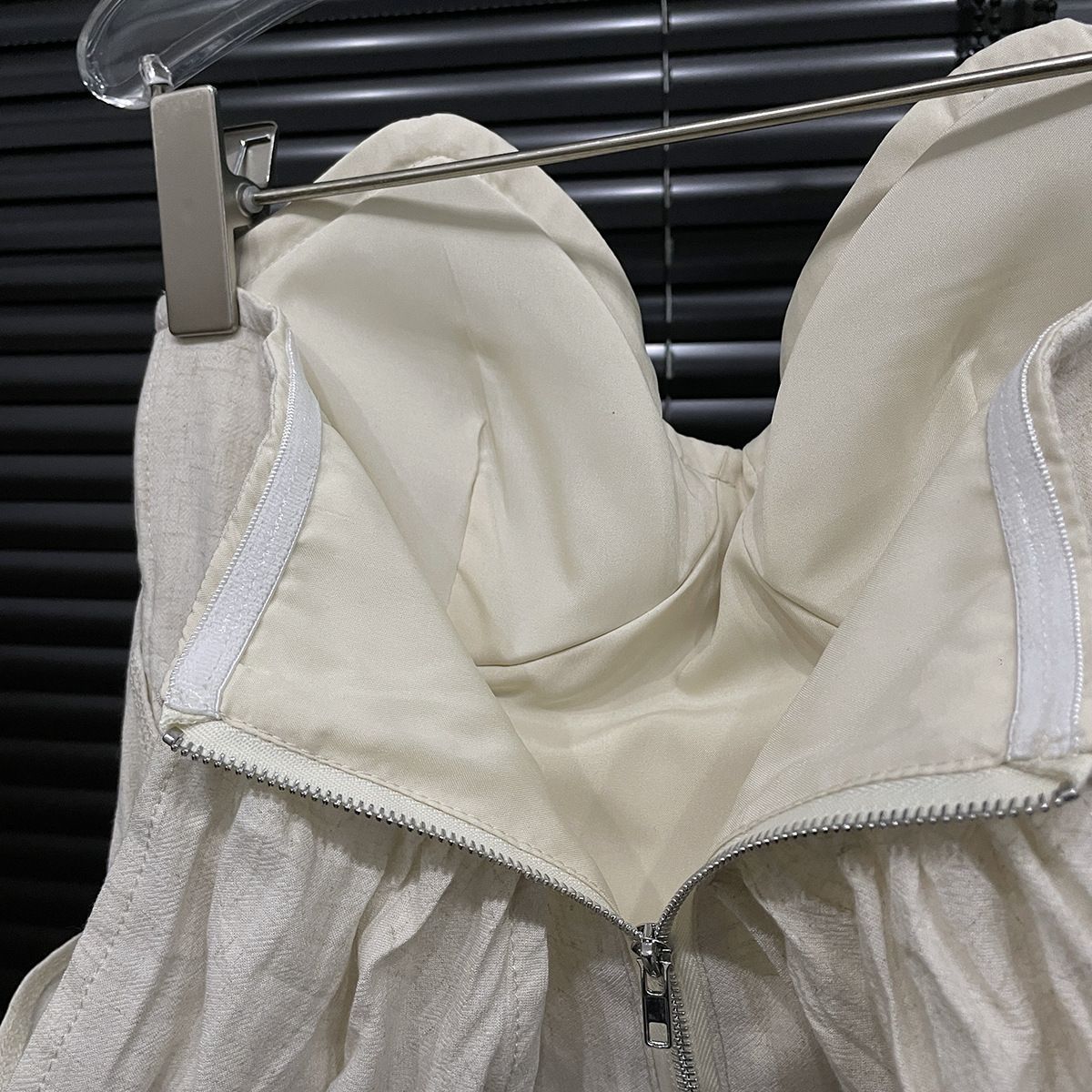 Women's Fishbone Tube High-grade Tied Slim Fit Tops