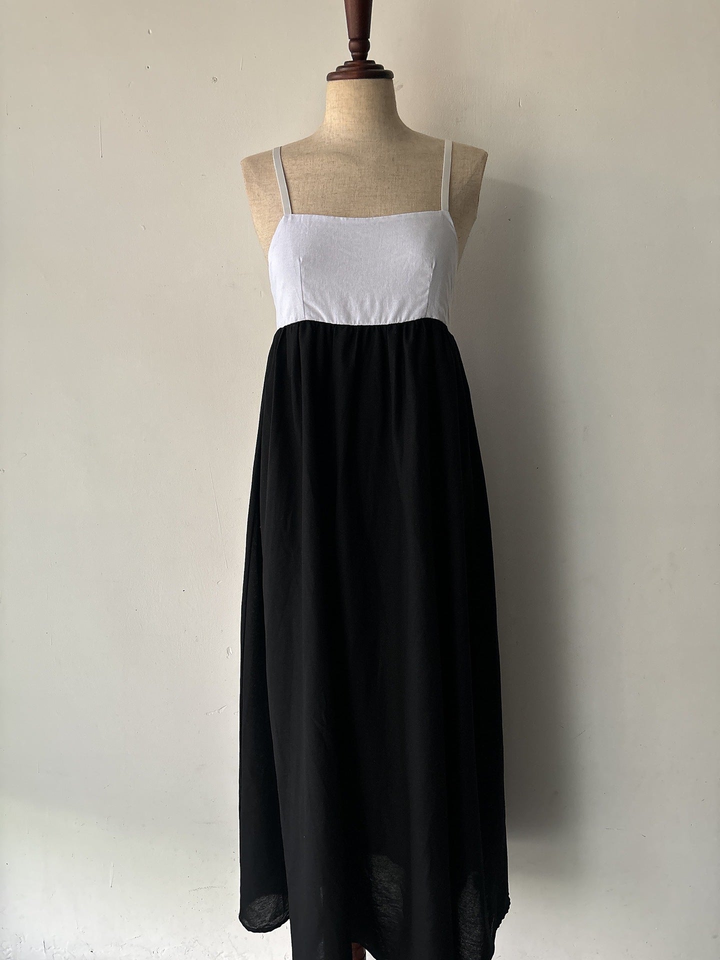 Stylish Elegant Contrast Color Sexy Backless Dress