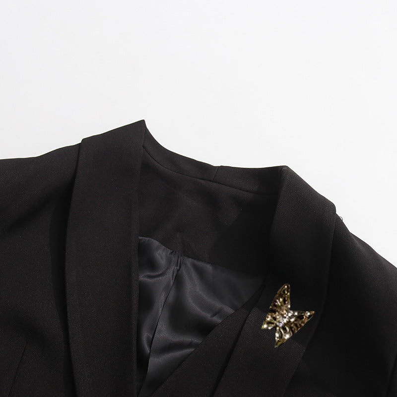 Women's Figure Flattering Fashion Design Metal Button Blazers