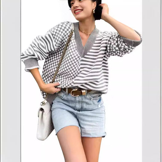 Women's V Neck Loose Street Fashion Design Sweaters