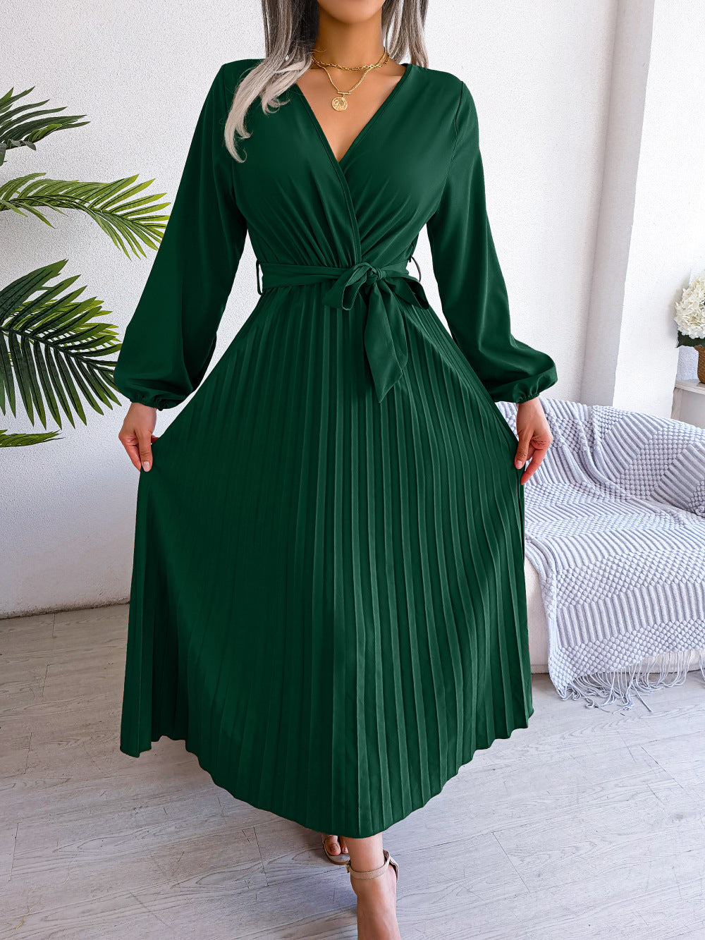 Women's Elegant Cross Swing Pleated Maxi Dress Dresses