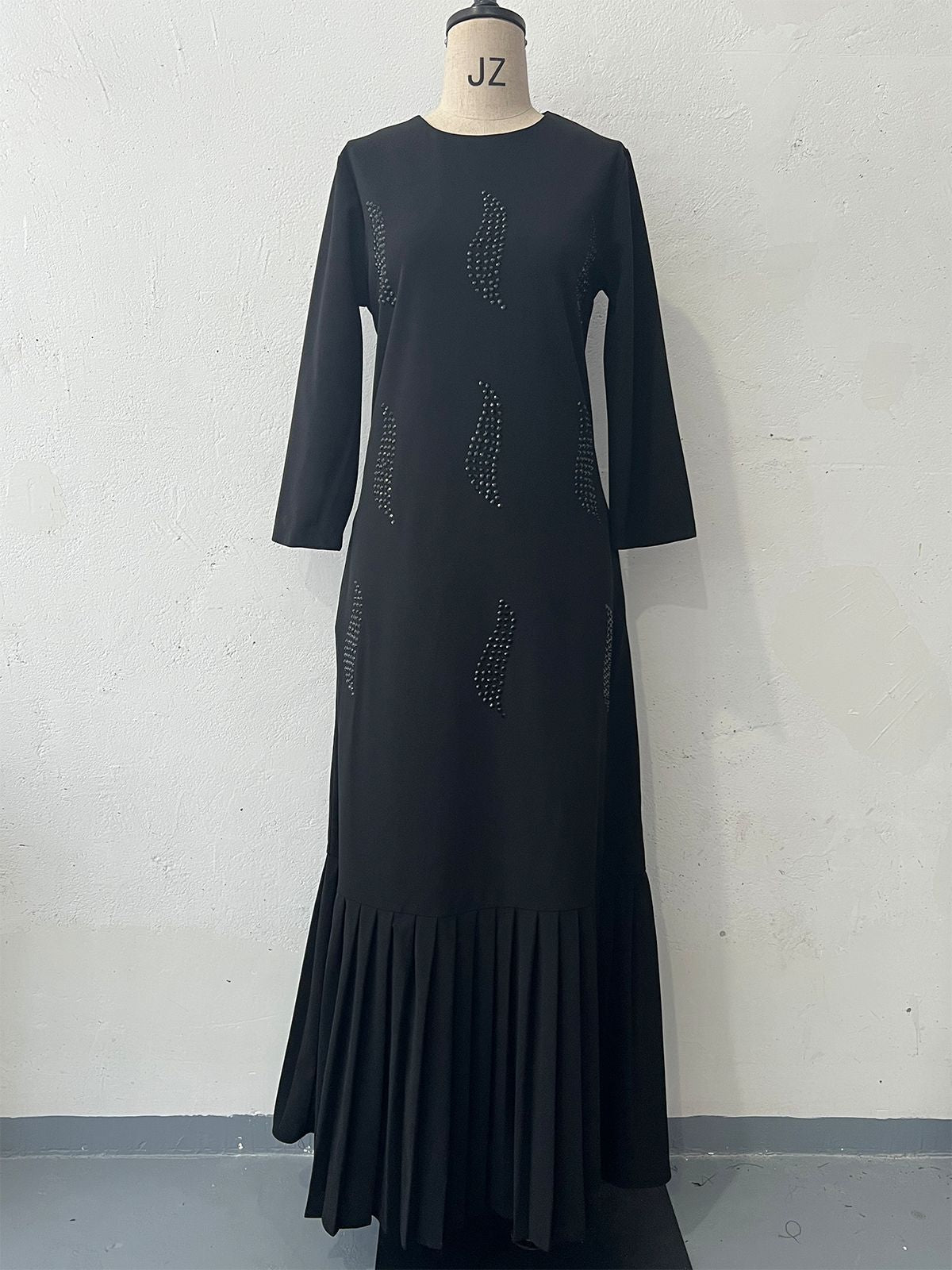 Round Neck Solid Color Long Sleeve Dresses