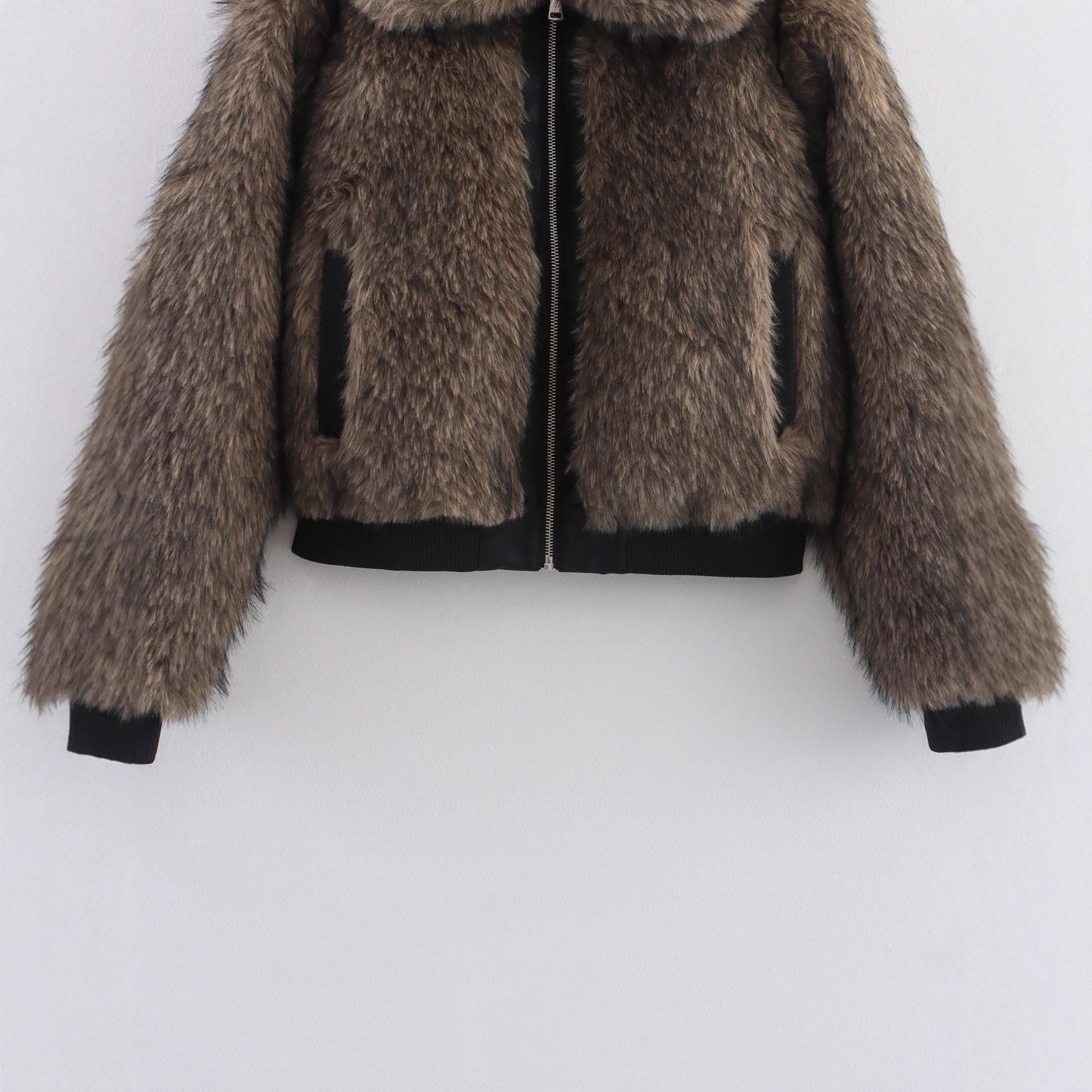 Innovative Attractive Simple Color Matching Fur Jackets