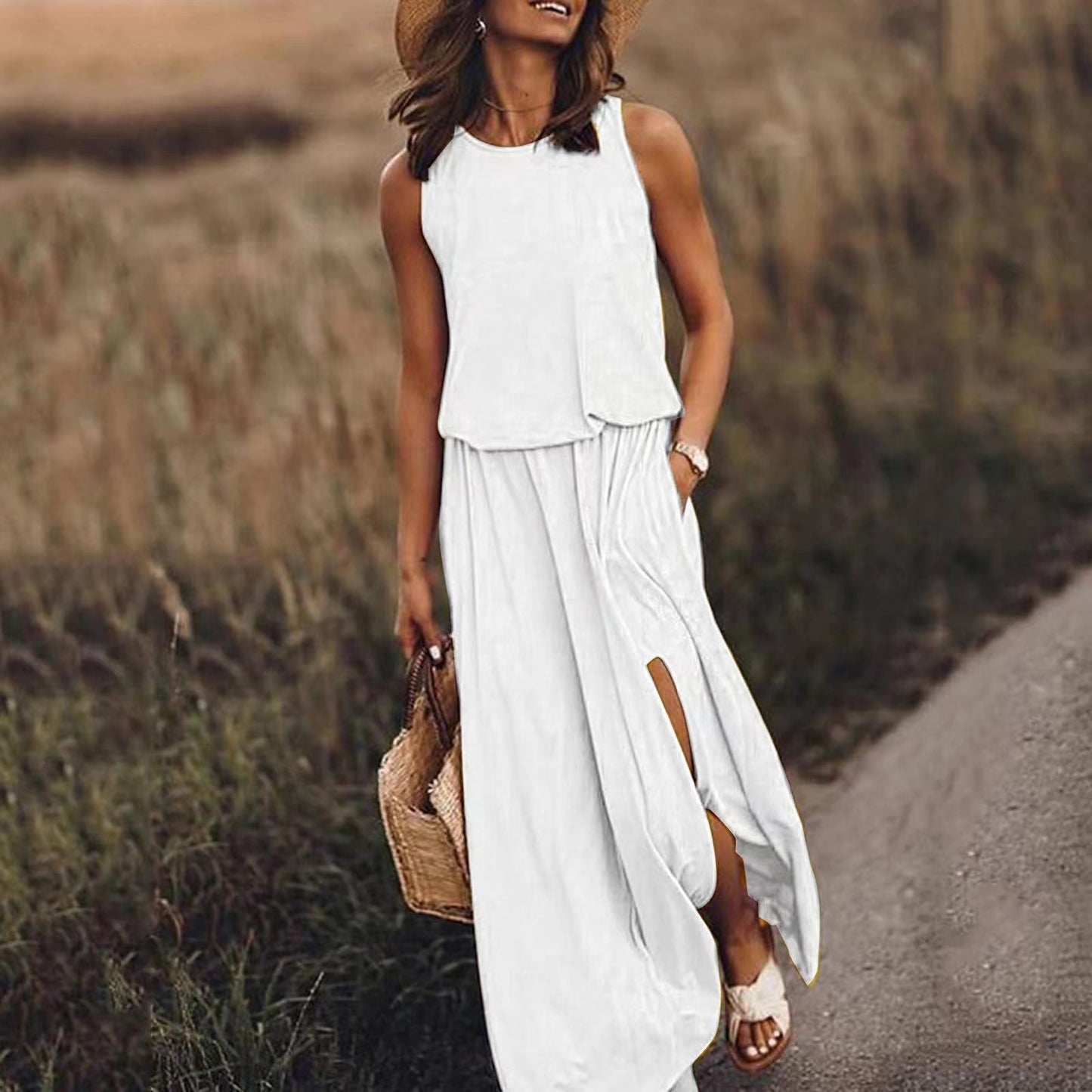 Style Solid Color Round Neck Sleeveless Dresses