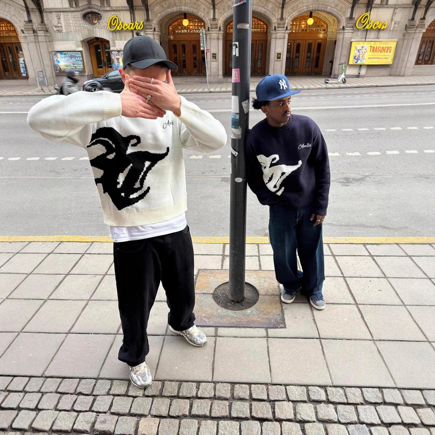 Women's & Men's & Fashion Letter Embroidery Planet Jacquard Round Sweaters