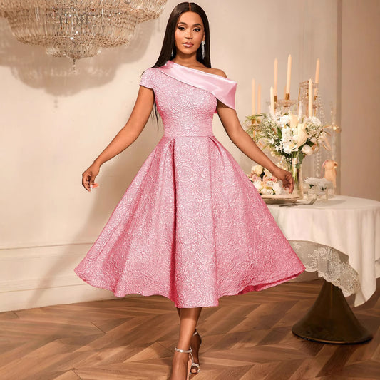 Contrast Color Sloping Shoulder Dress Banquet Dresses