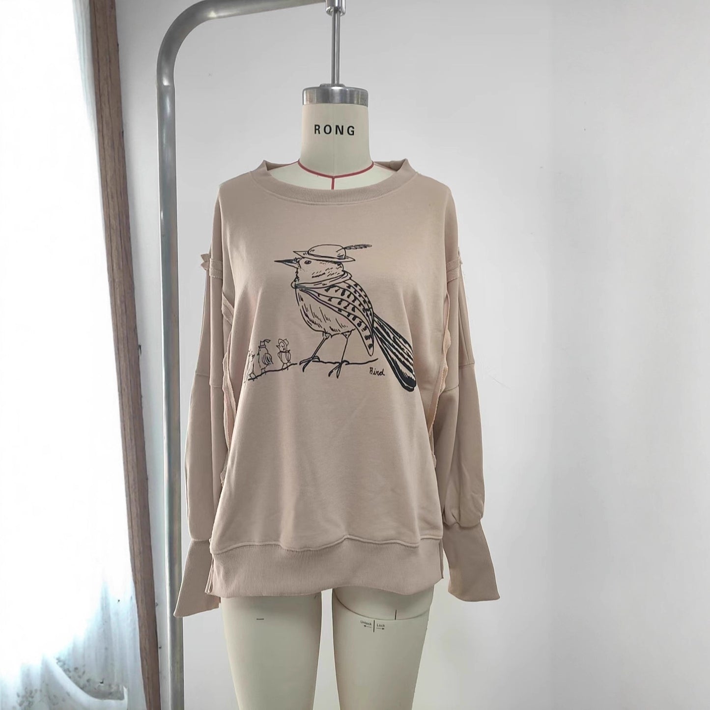 Women's Printed Cool Round Neck Long Sleeve Sweaters