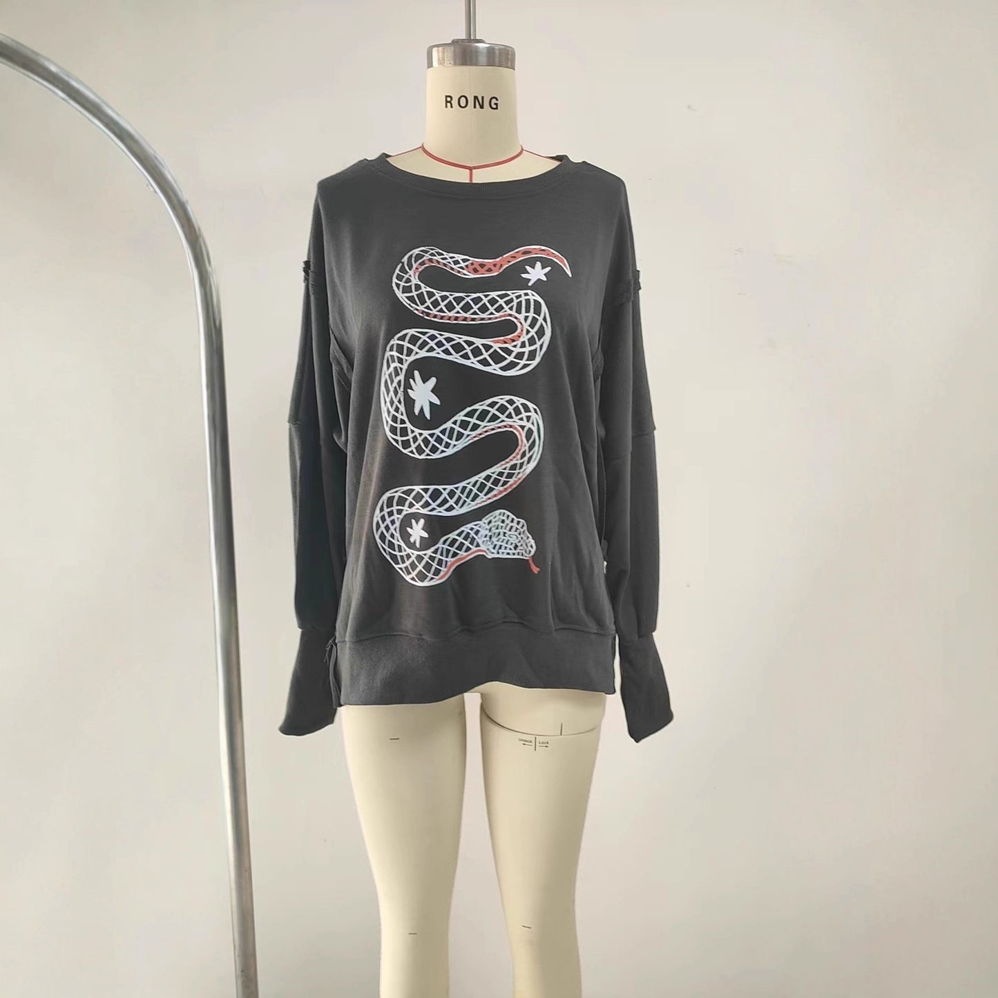 Women's Printed Cool Round Neck Long Sleeve Sweaters