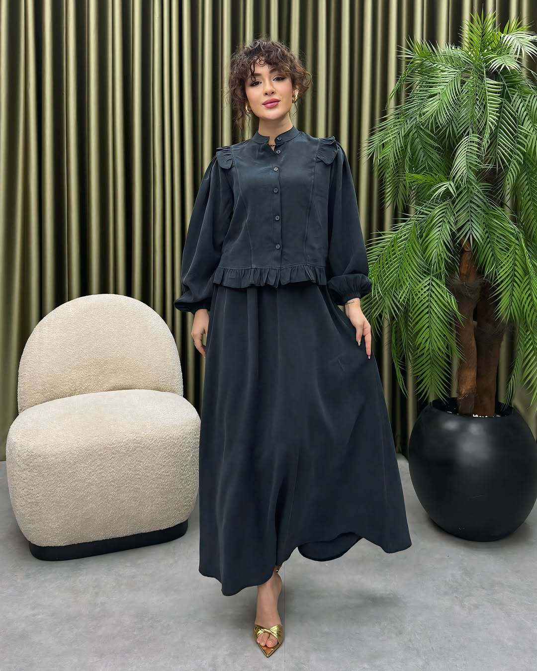 Women's Elegant Graceful Stand-up Collar Long Sleeve Skirts