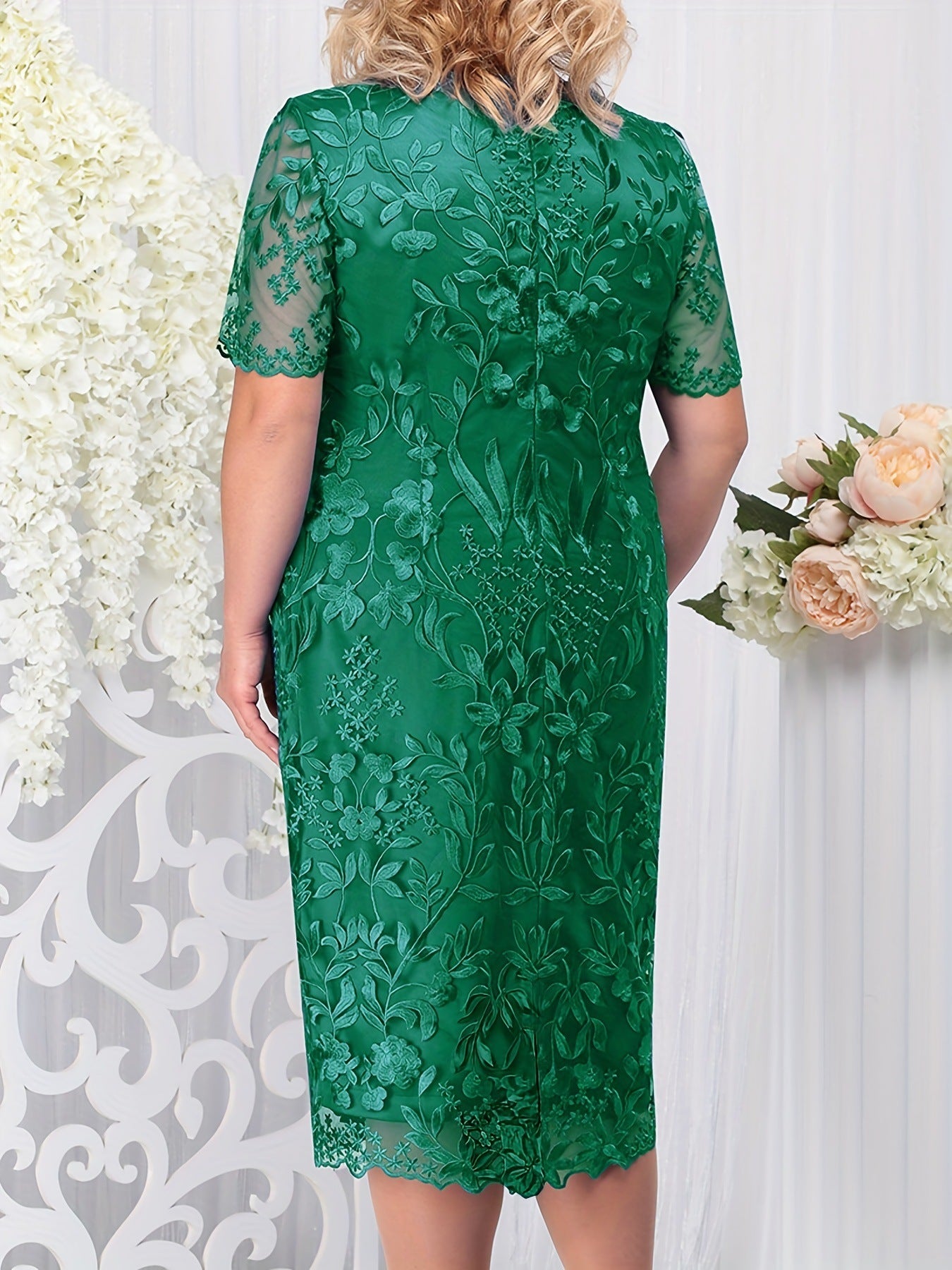 Women's Festival Dress Embroidered Lace Slim Dresses