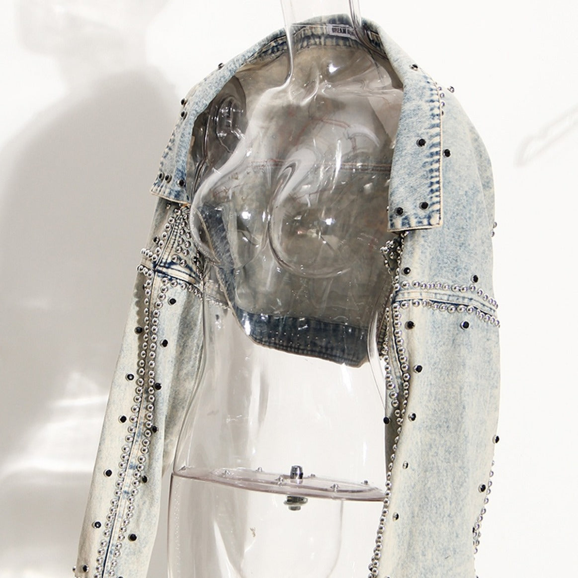 Design Niche Rivets With Diamonds Washed Jackets