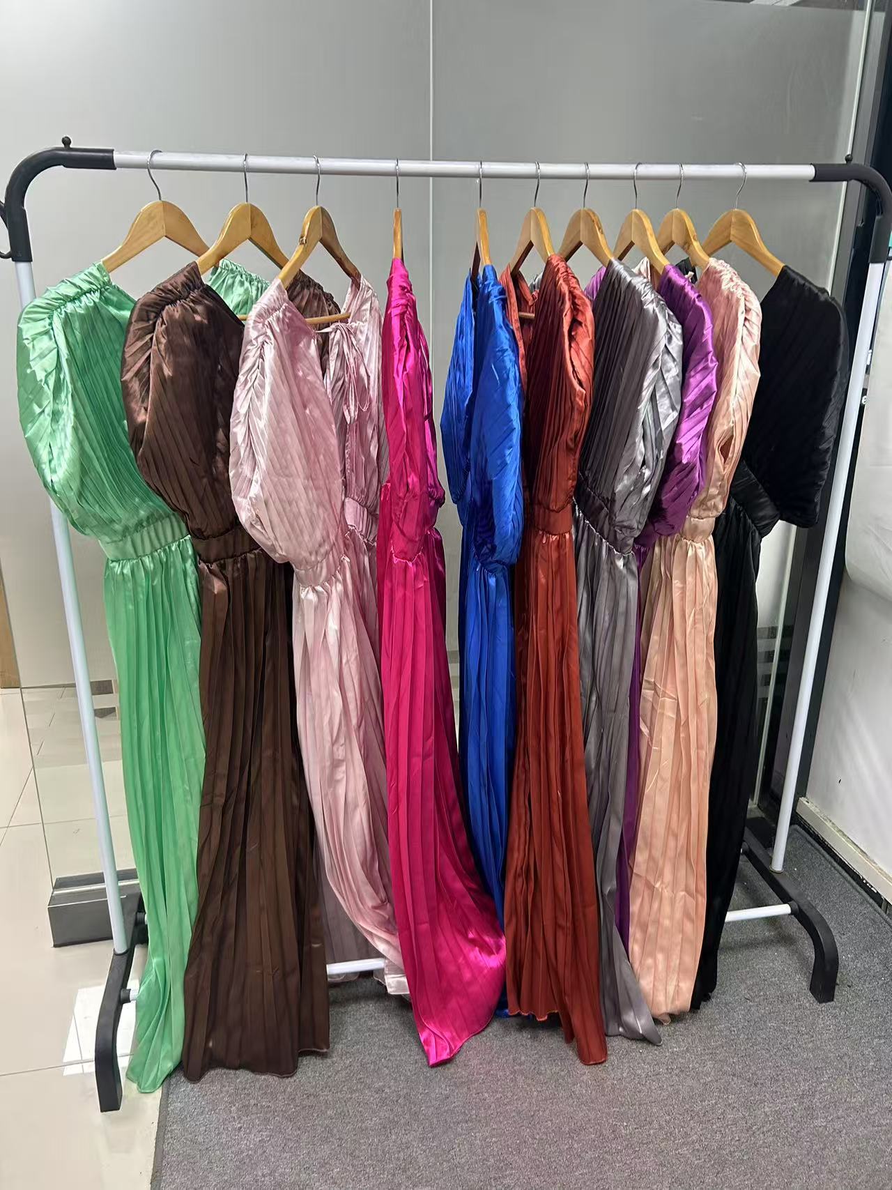 Elegant Women's Satin Pleated Invisible Zipper Dress