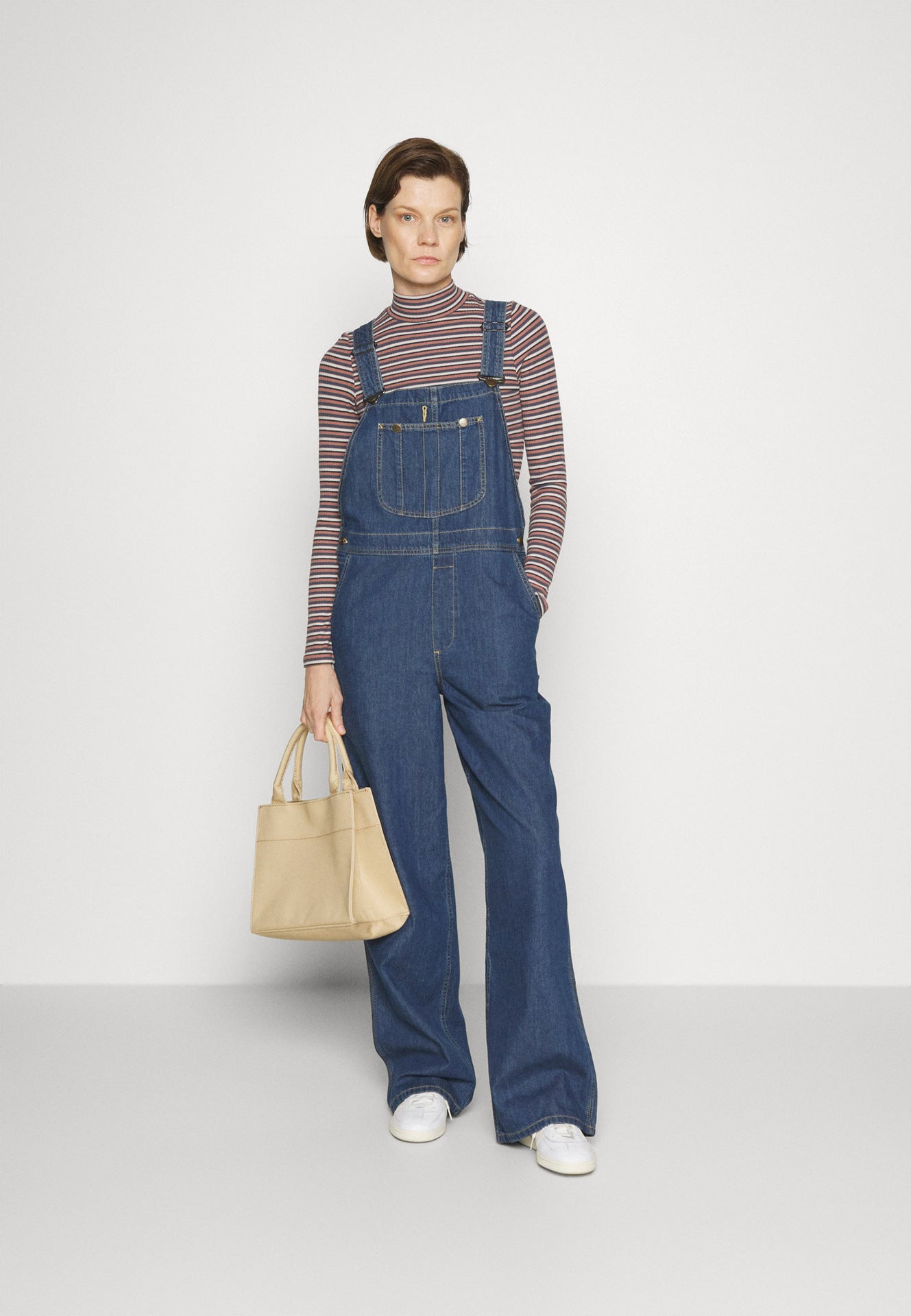 Women's Fashionable Casual Loose Denim Suspender Retro Jeans