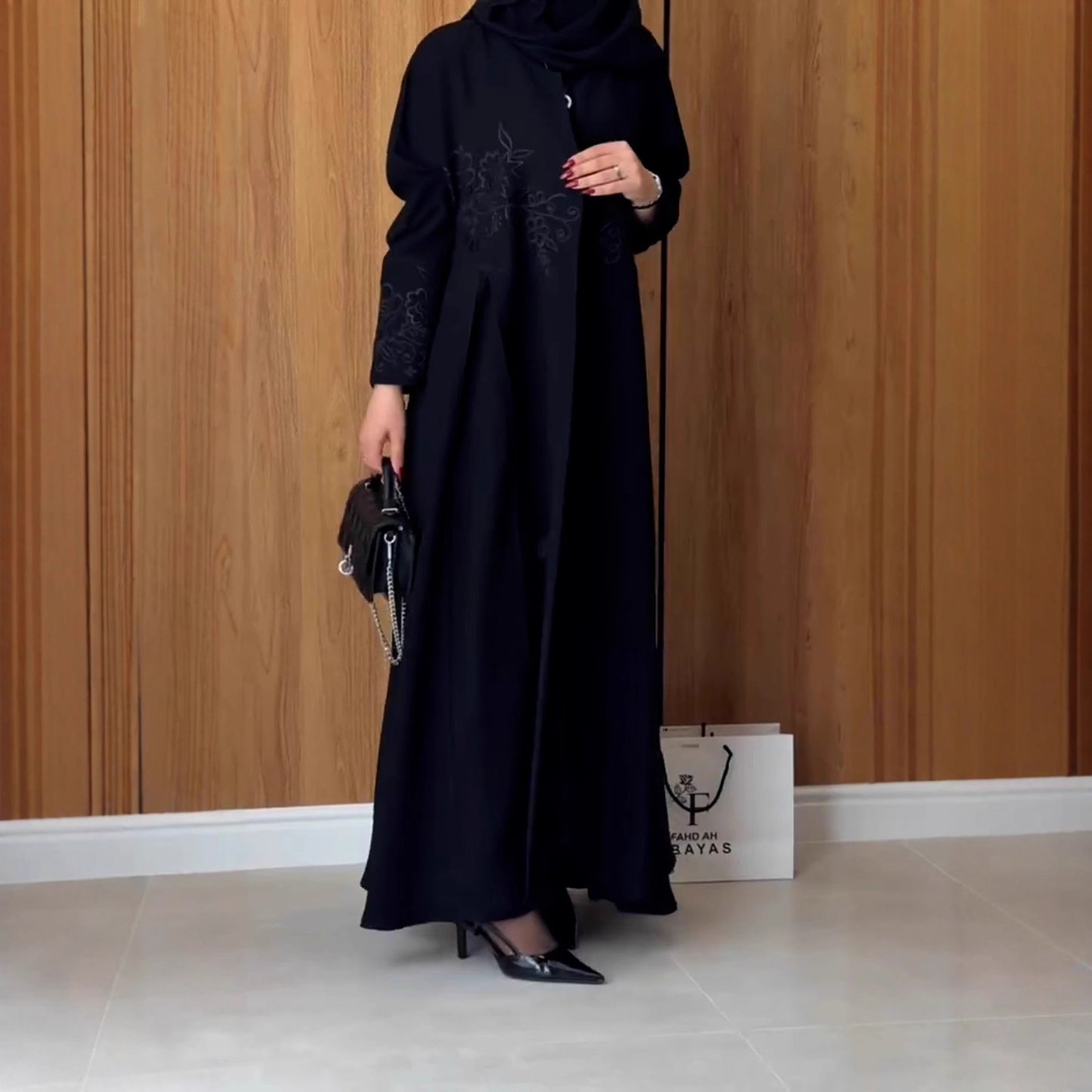 Designer Model Graceful Embroidery Fashion Mid-length Coats