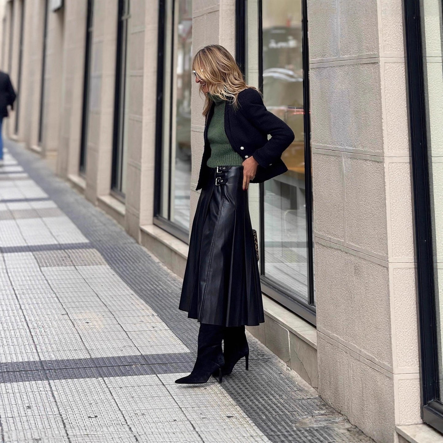 Women's Fashion A- Line Pleated Leather Large Skirts