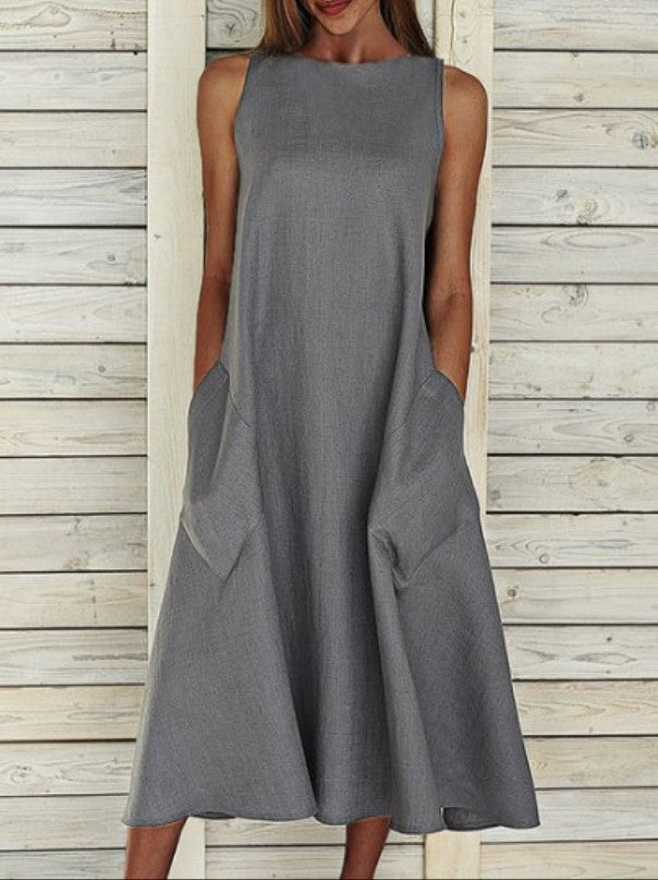 Attractive Round Neck Sleeveless Double Pocket Dress