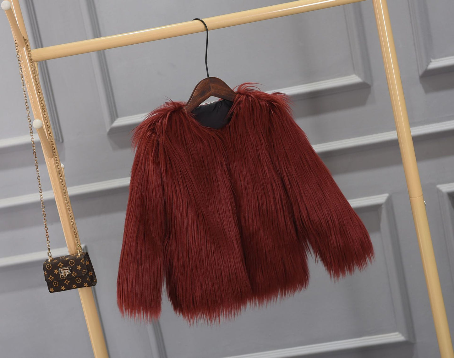 Unique Graceful Imitation Fur Overcoat Fashion Coats