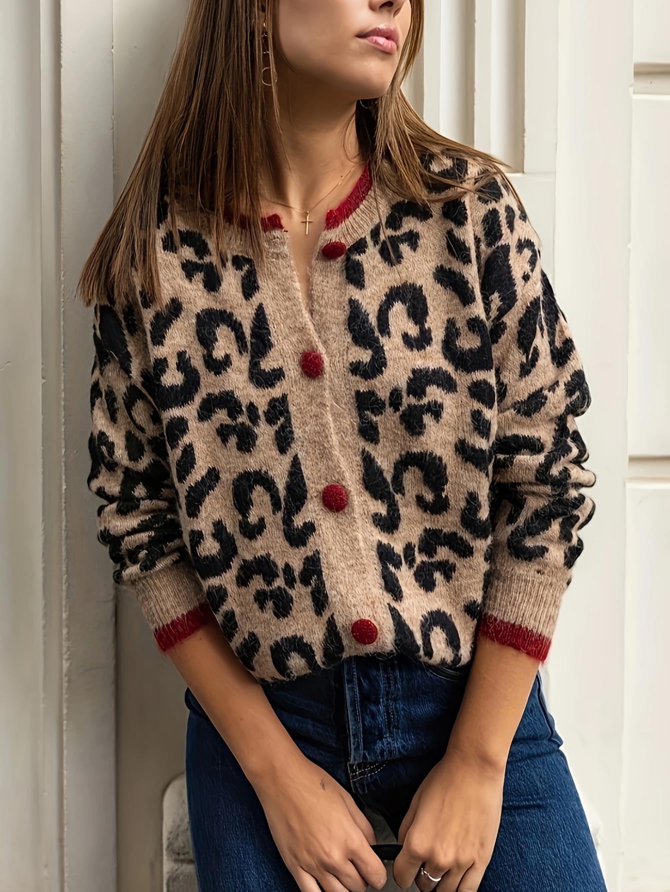 Women's Fashion Wear Versatile Contrast Color Leopard Print Long Sleeve Sweaters
