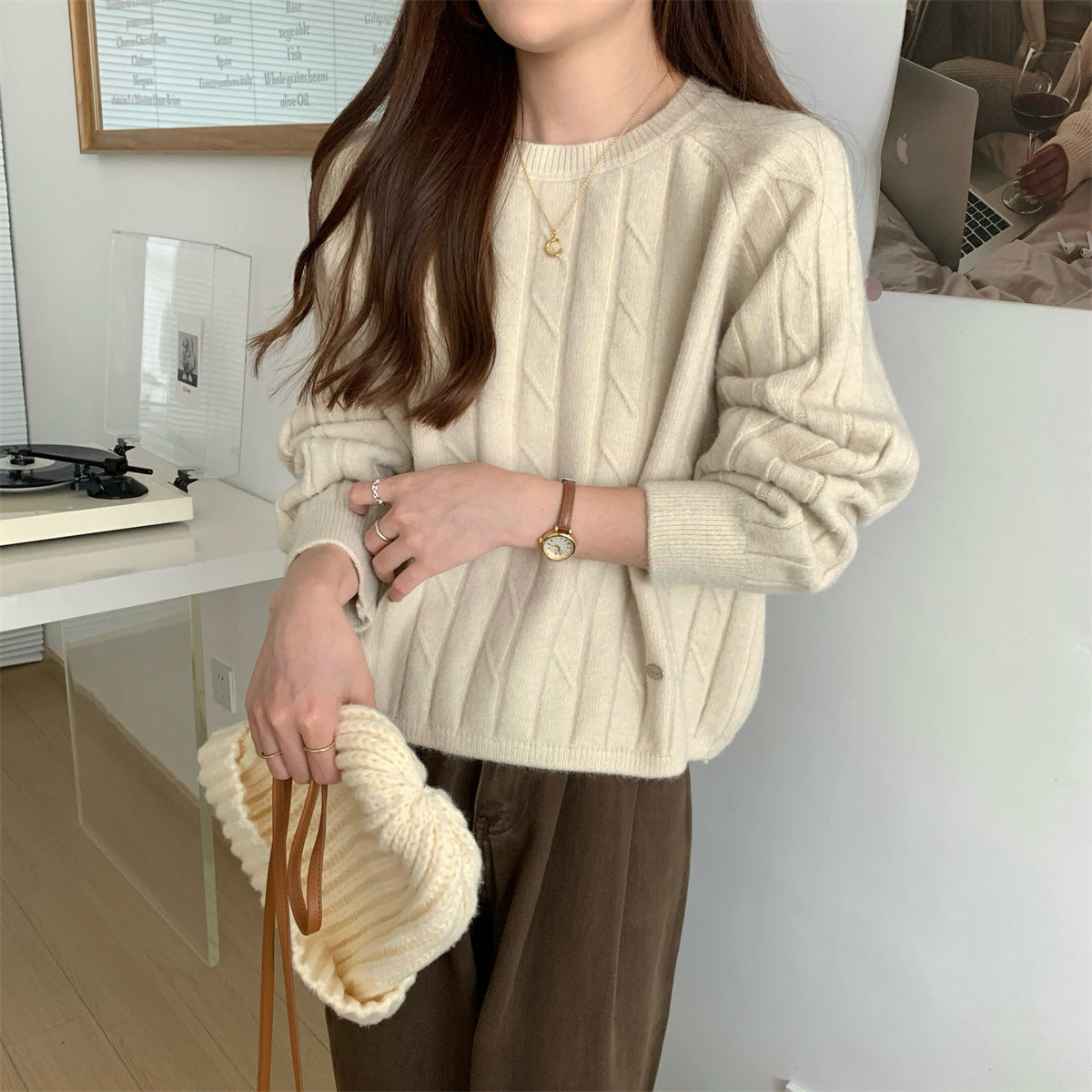 Women's Korean Round Neck Idle Style Twist Knit With Sweater