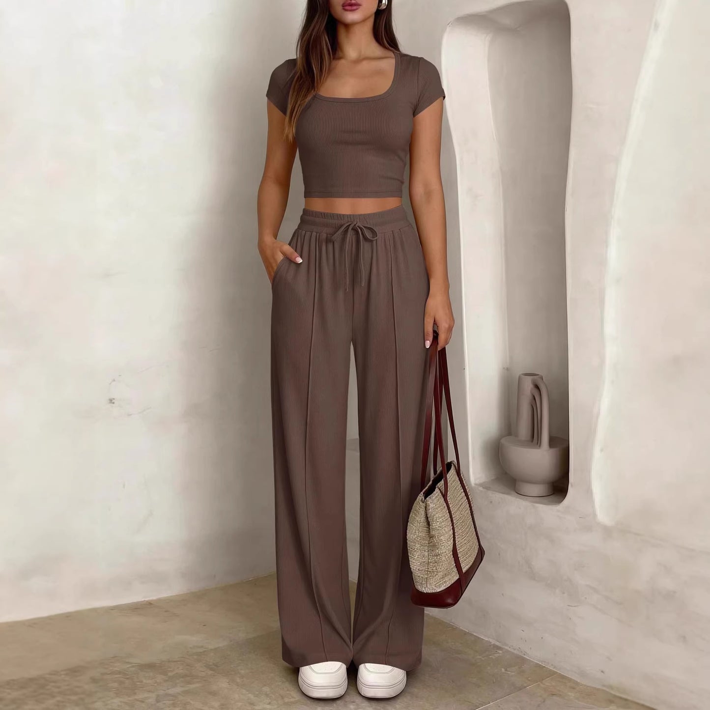 Women's Figure Flattering Two-piece Short-sleeved Trousers Commuter Suits