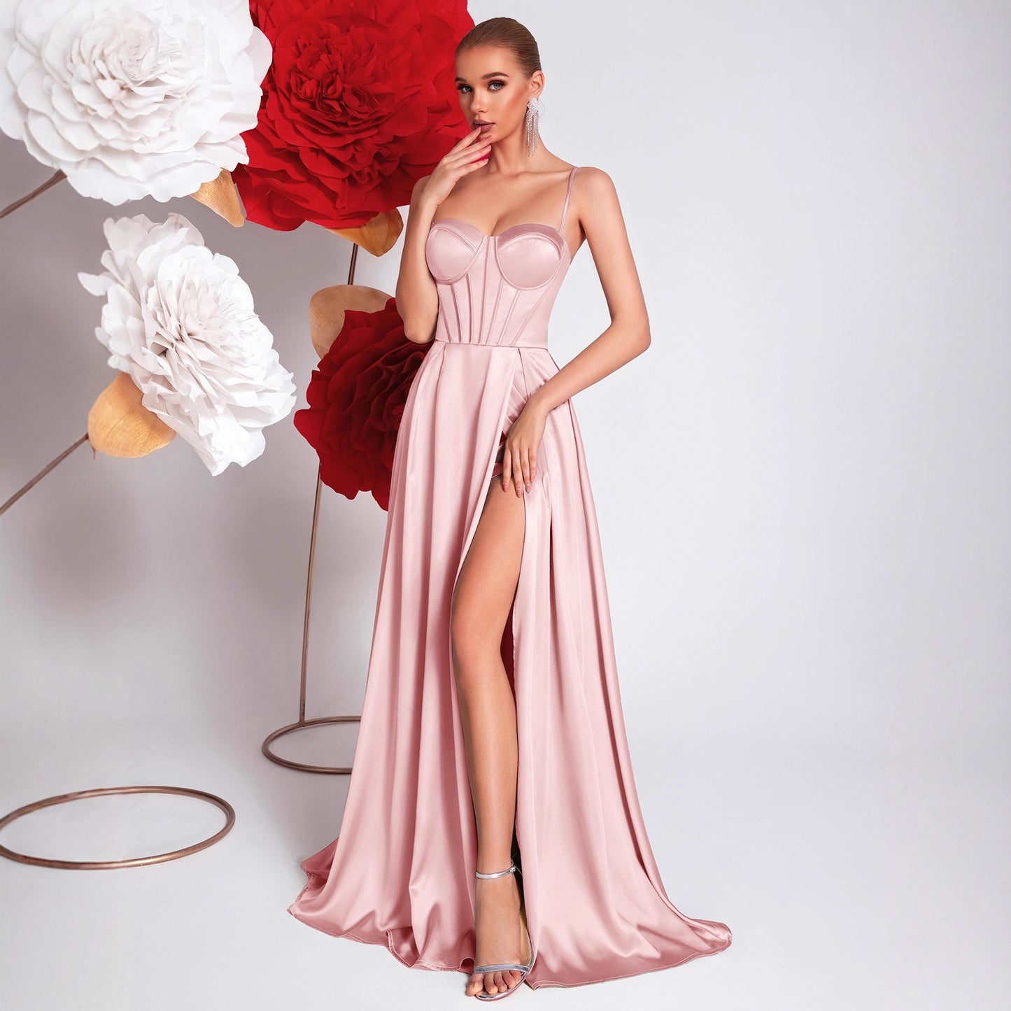 Women's Satin Fabric High-grade Fashionable Light Luxury Dress