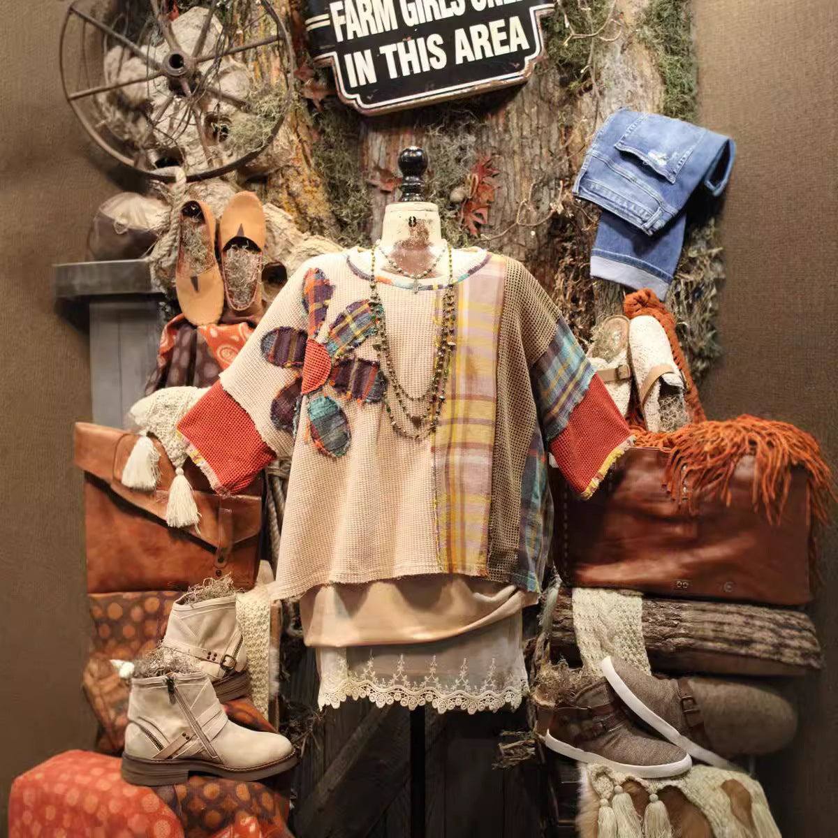 Block Printing Affixed Cloth Embroidered Round Sweaters