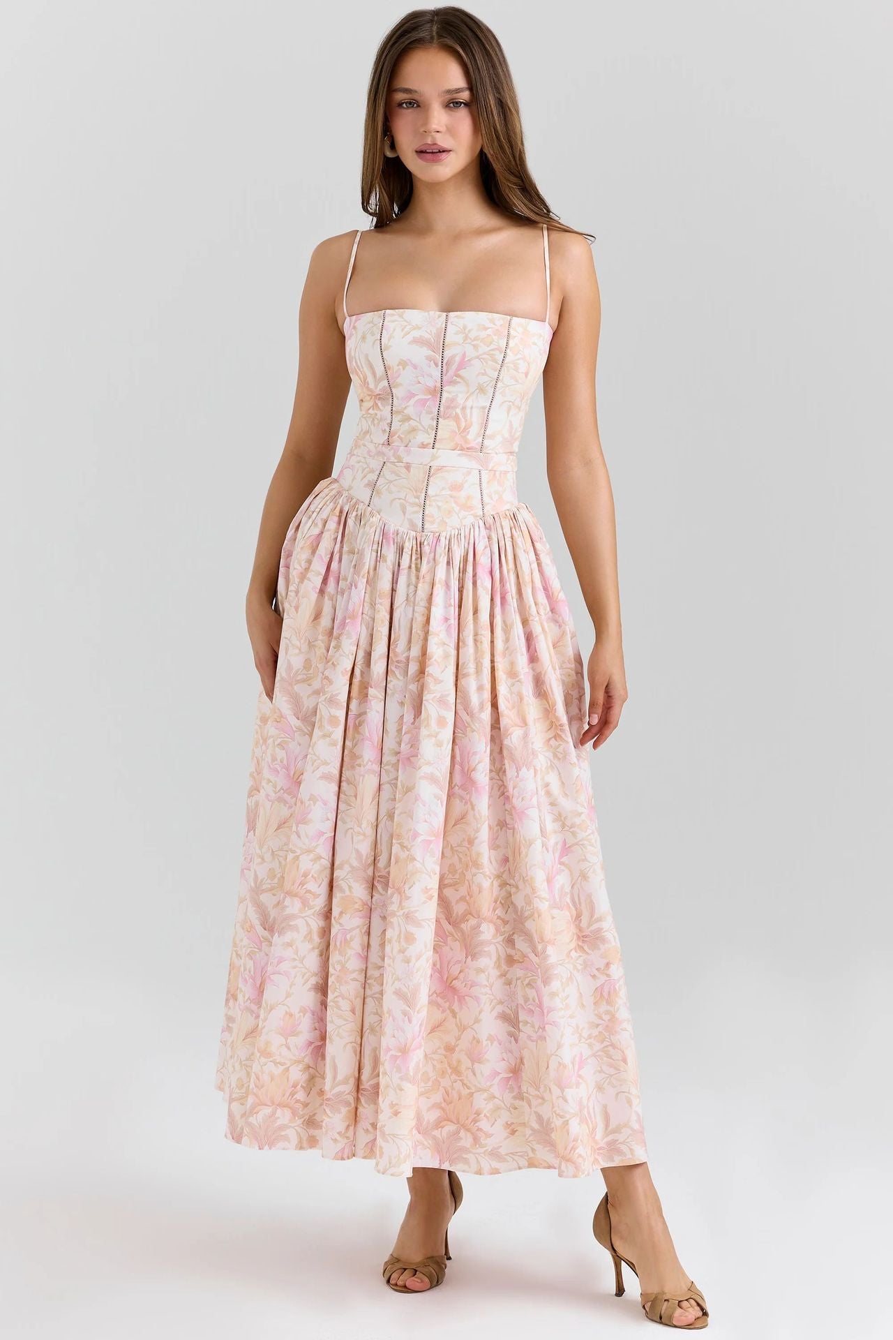 Fashionable High-grade French Strap Gentle Slimming Dress