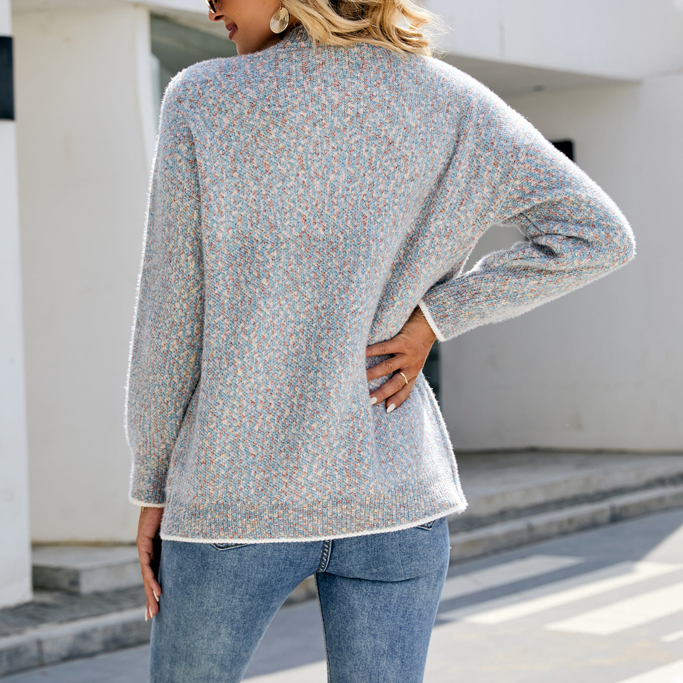 Comfortable Women's Contrast Color Button Pocket Sweaters