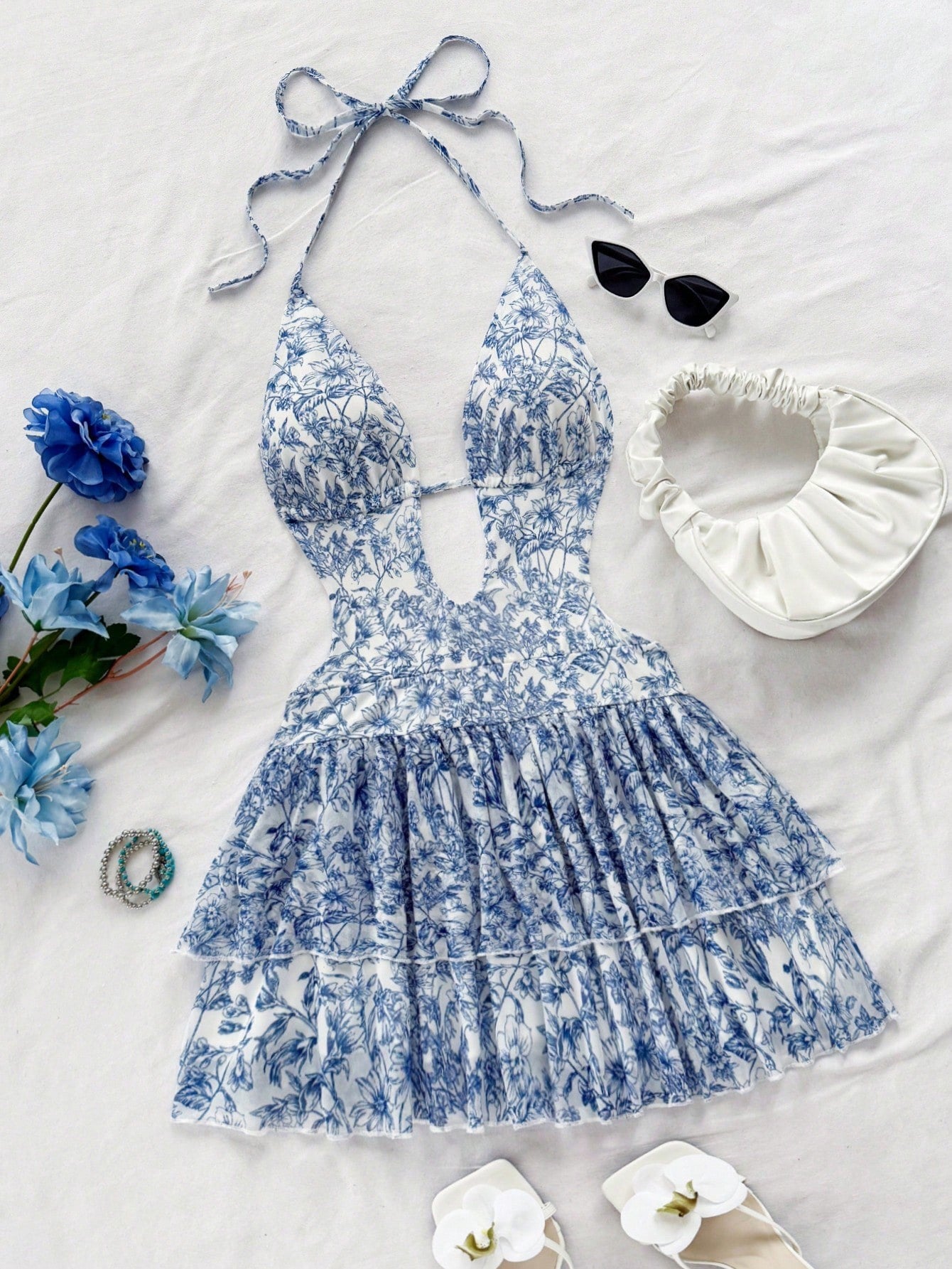Summer Sexy Backless Lace Up Halter Dress