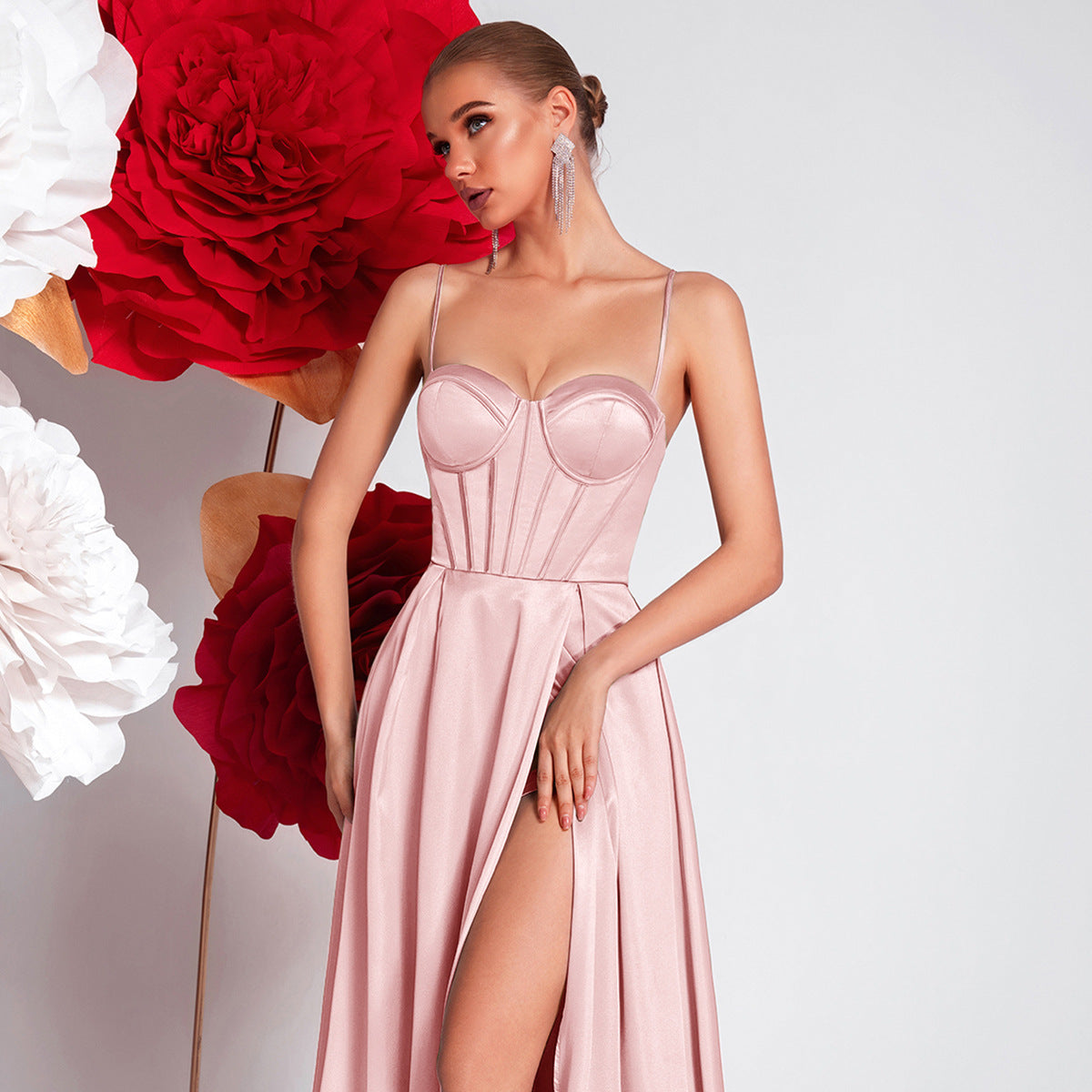 Women's Satin Fabric High-grade Fashionable Light Luxury Dress