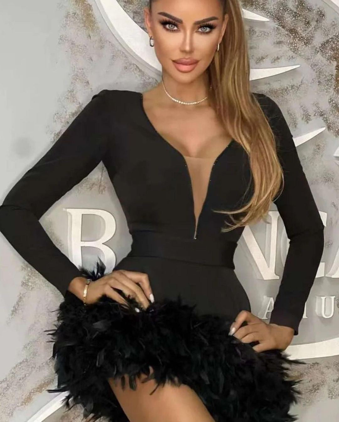 Black White Long Sleeve Feather Sexy Bandage Dresses