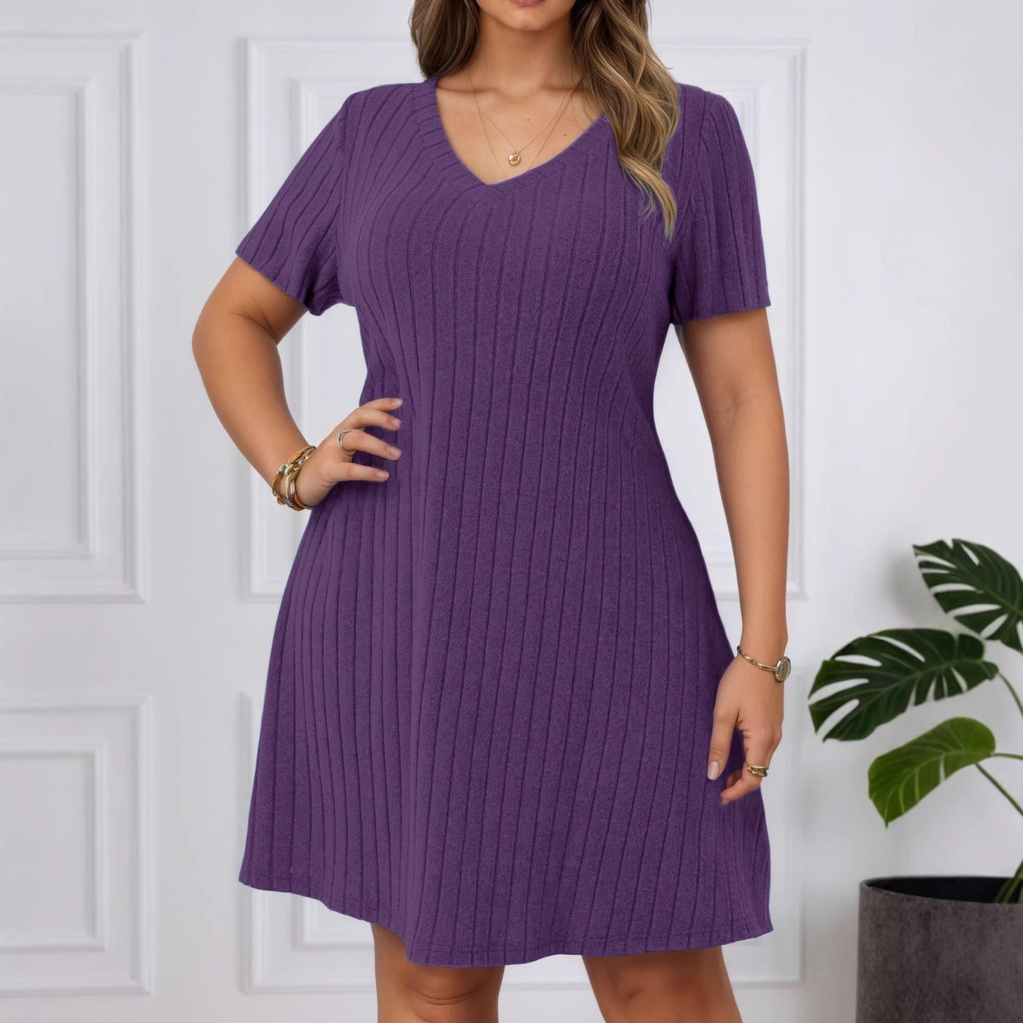 Women's Solid Color Sunken Stripe Sleeve Pullover Dress