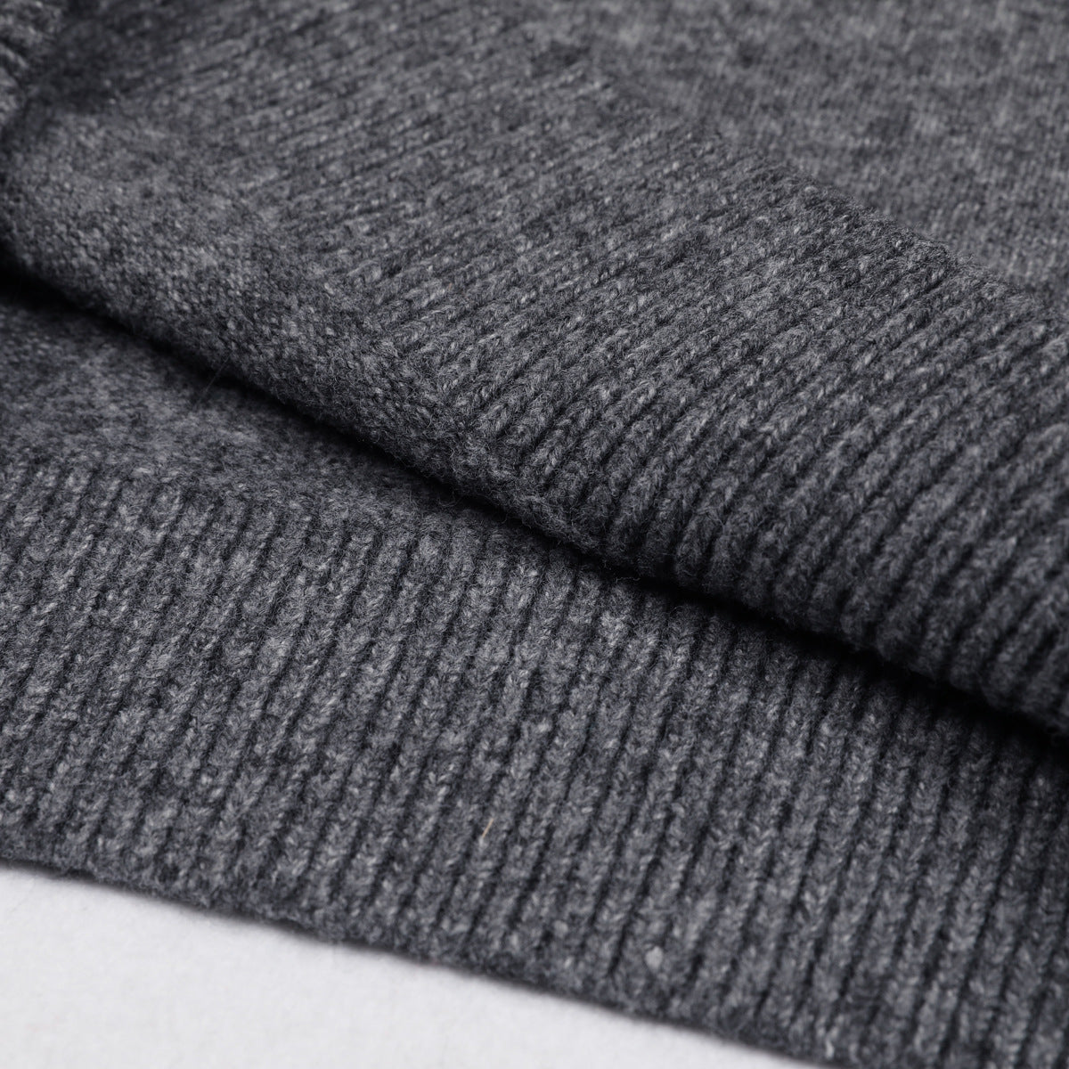 Women's Long Sleeve Round Neck Bead Cashmere Knitwear