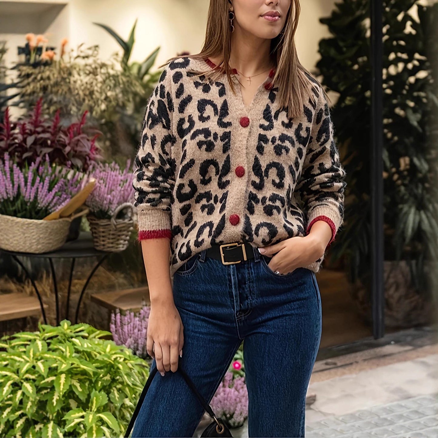 Women's Fashion Wear Versatile Contrast Color Leopard Print Long Sleeve Sweaters