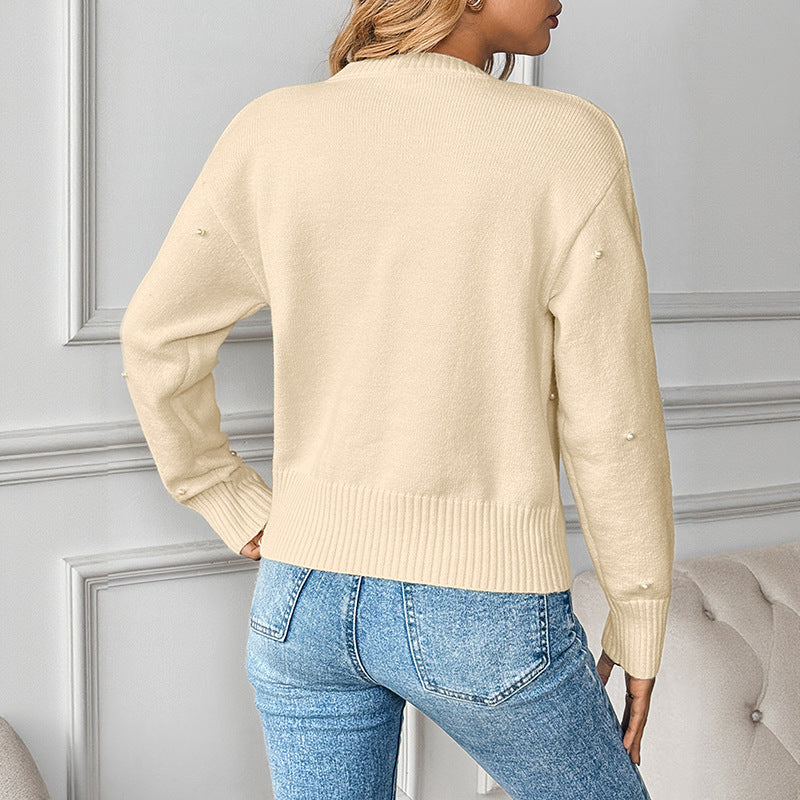 Women's Sweet Style Pearl Decorative Love Button Sweaters