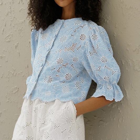Women's Design Embroidery Shirt Fashion Flared Sleeves Blouses
