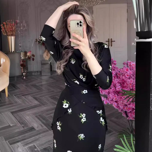 Women's Loose Breathable Casual Round Neck Flower Suits