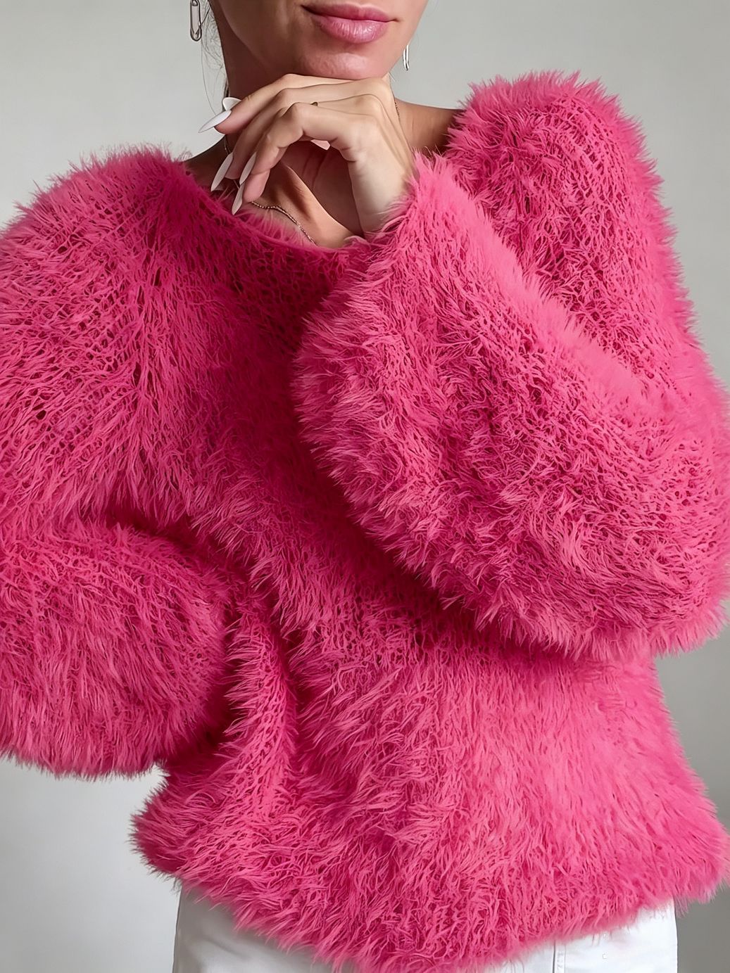 Women's Neck Fluffy Design Solid Long Sleeve Tops