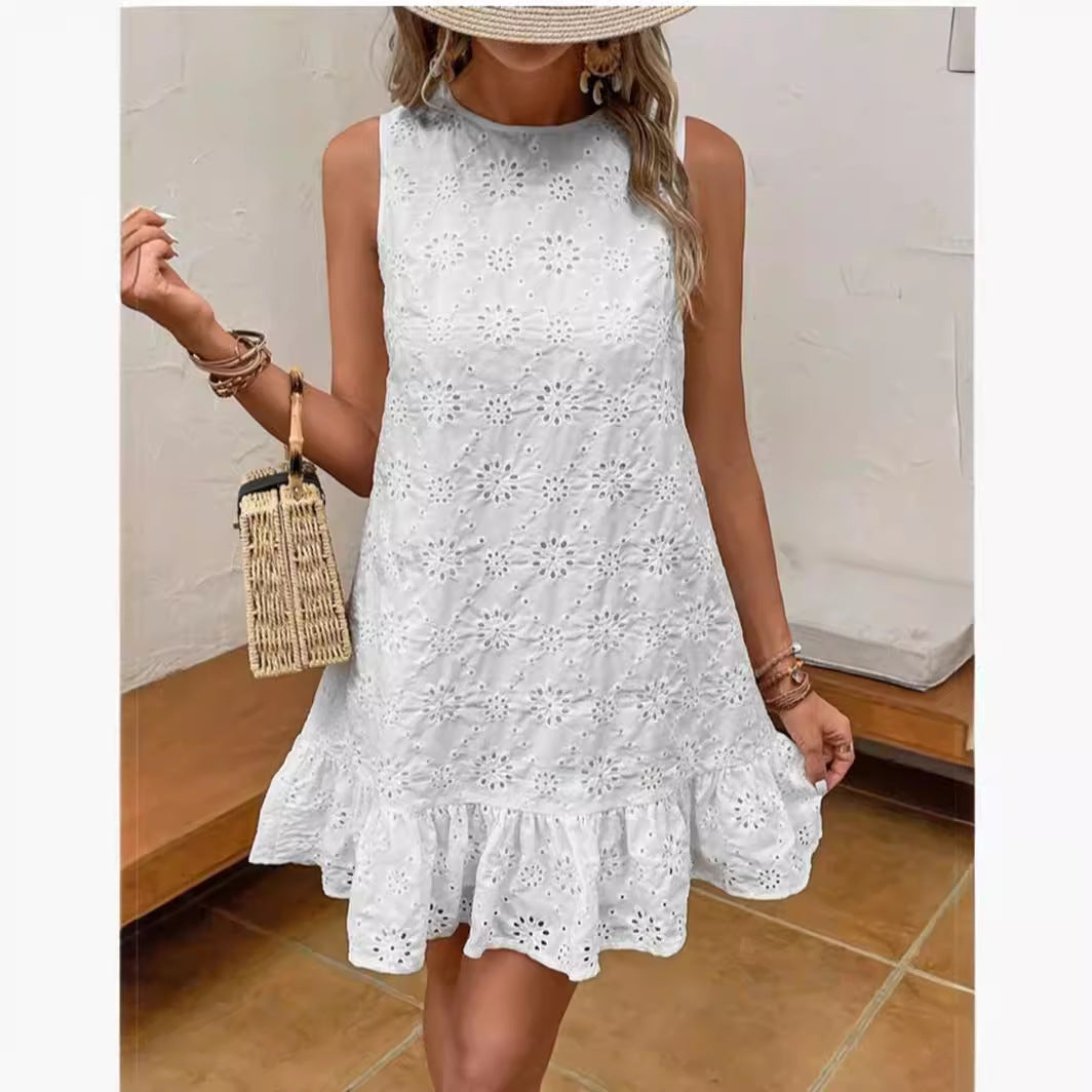 Charming White Embroidered Crew Neck Bohemian Dress