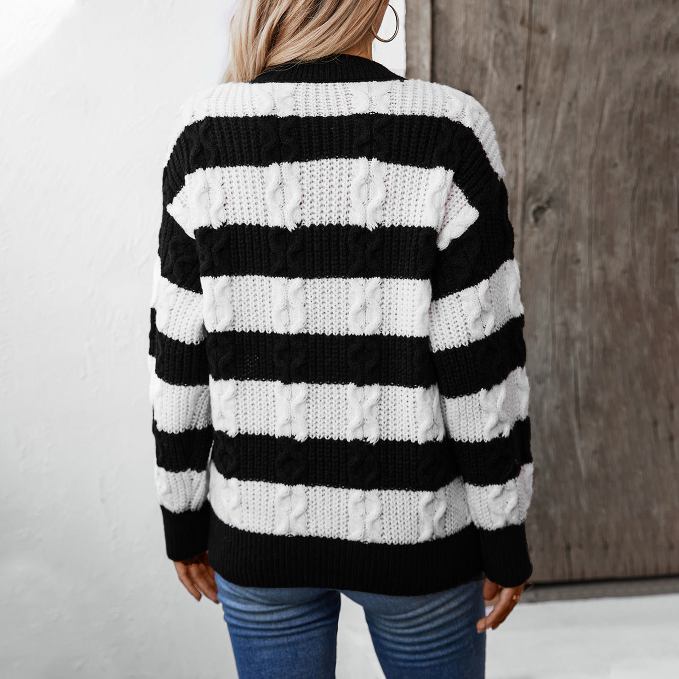 Women's Pullover Stripe Retro Loose Round Neck Sweater
