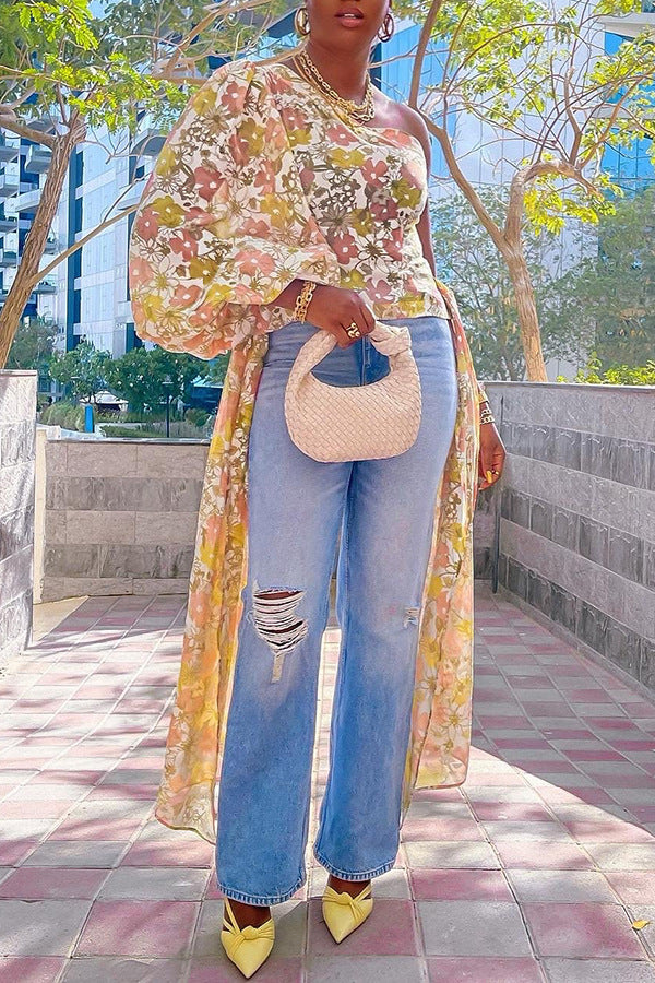 Women's Sexy Digital Printing Sleeve Bell Blouses
