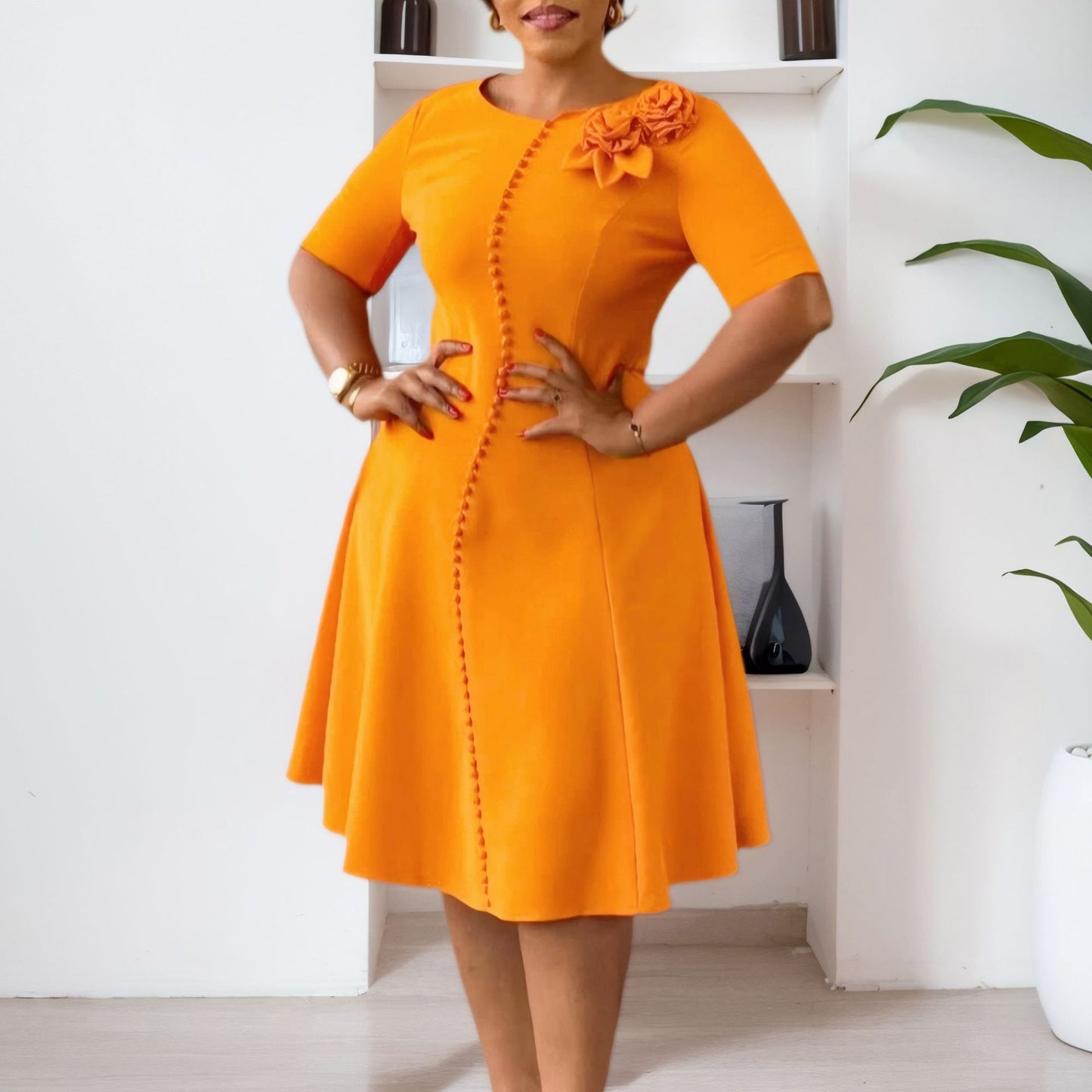 Women's Short-sleeved Solid Color Round Neck Elegant Dress